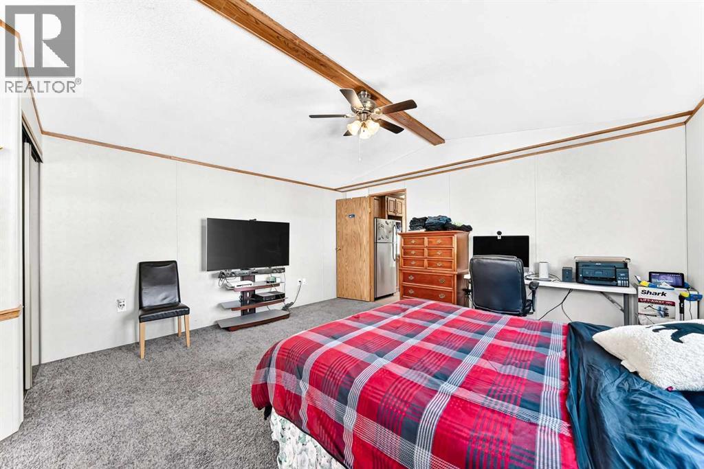 6724 17 Avenue Southeast Property Photo 22