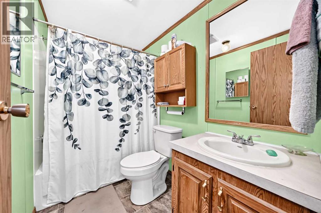 6724 17 Avenue Southeast Property Photo 28