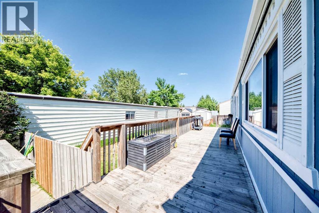 6724 17 Avenue Southeast Property Photo 37