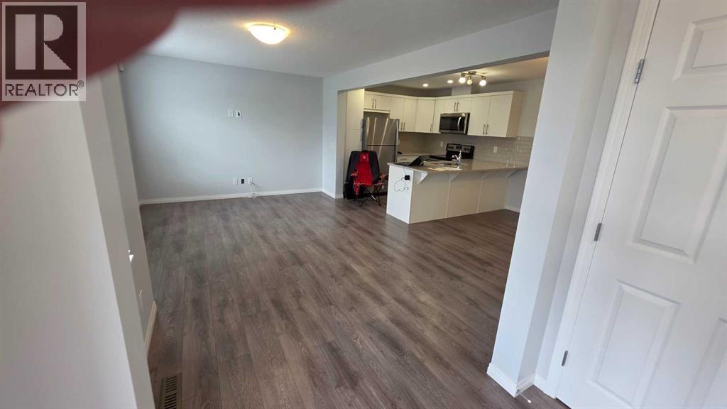 1207 140 Avenue Nw Property Photo 7