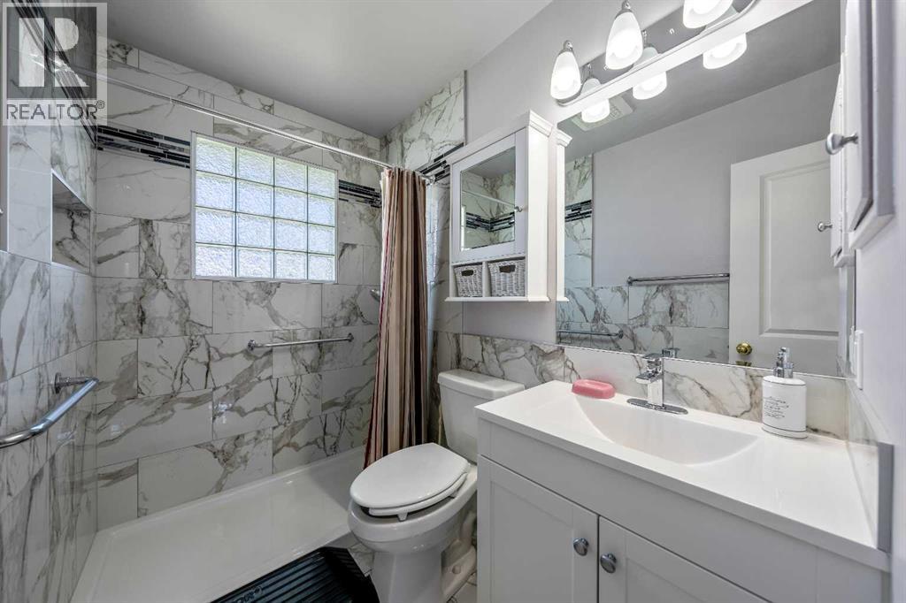 629 Agate Crescent Se Property Photo 12