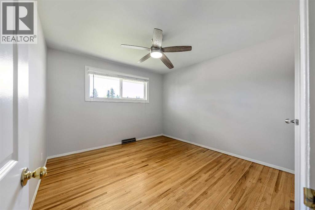 629 Agate Crescent Se Property Photo 14