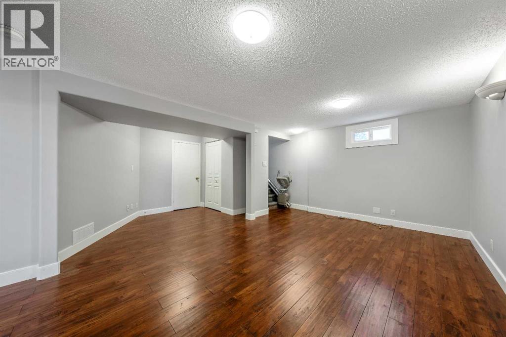629 Agate Crescent Se Property Photo 18