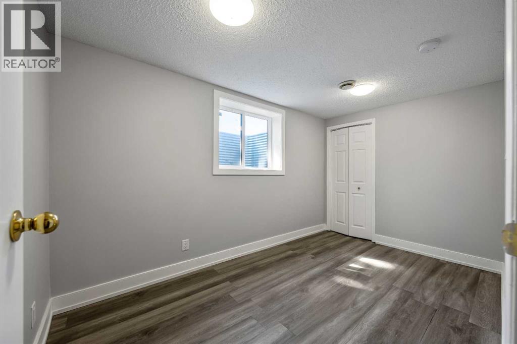 629 Agate Crescent Se Property Photo 19