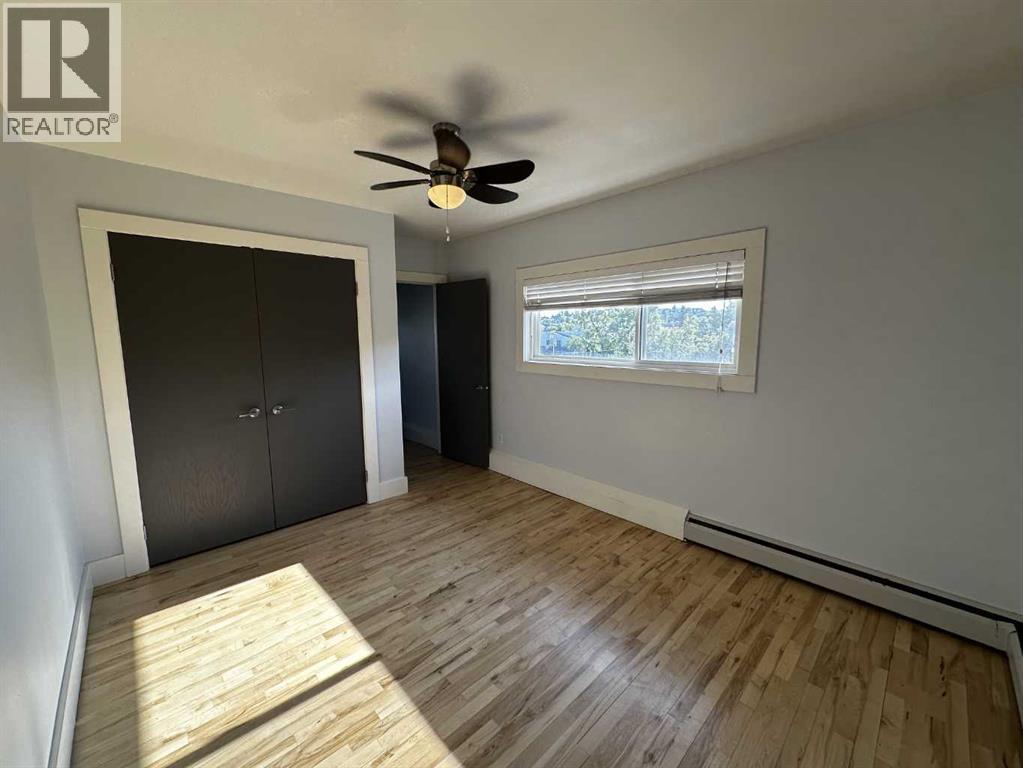 1530 26 Avenue Southwest Property Photo 6