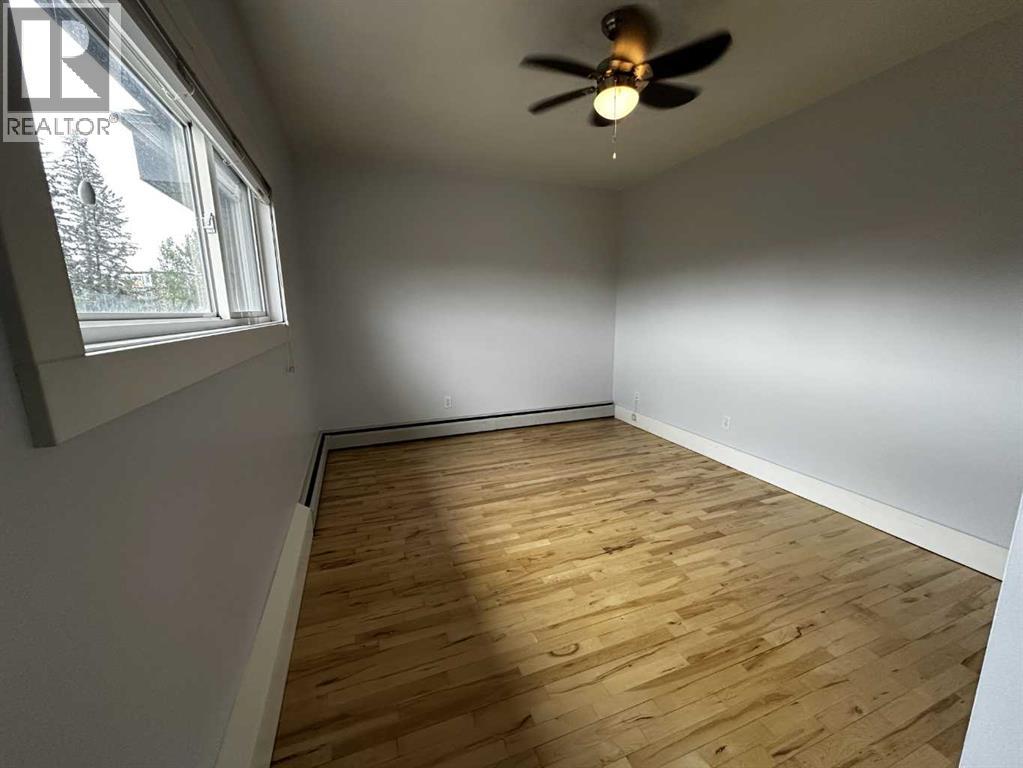 1530 26 Avenue Southwest Property Photo 7