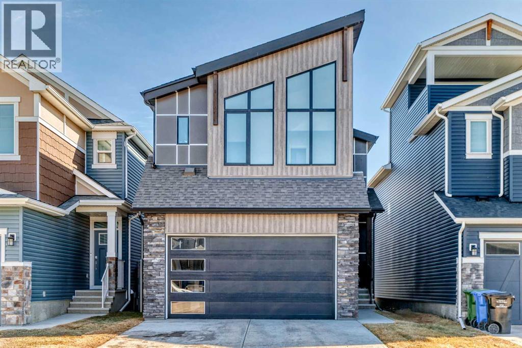 138 Silver Spruce Grove Sw Property Photo 2