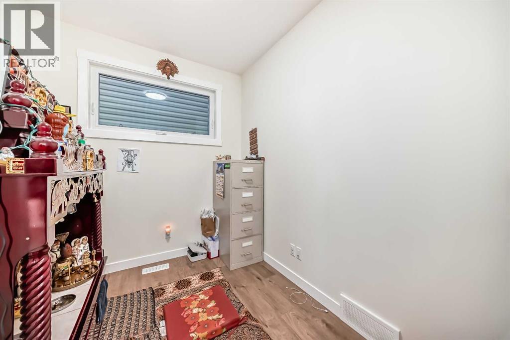 138 Silver Spruce Grove Sw Property Photo 20