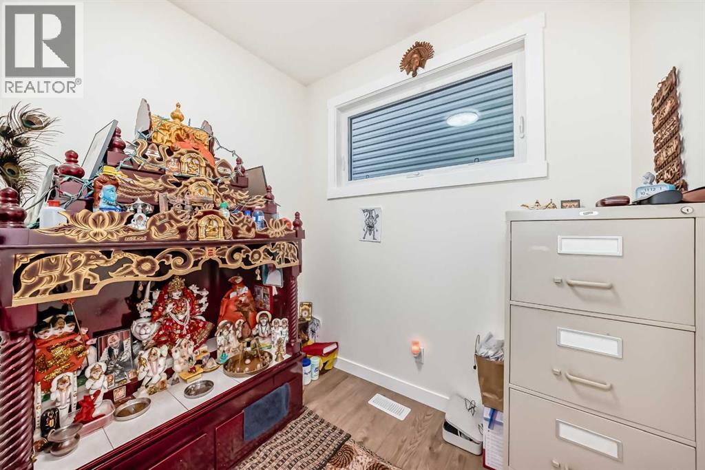 138 Silver Spruce Grove Sw Property Photo 21