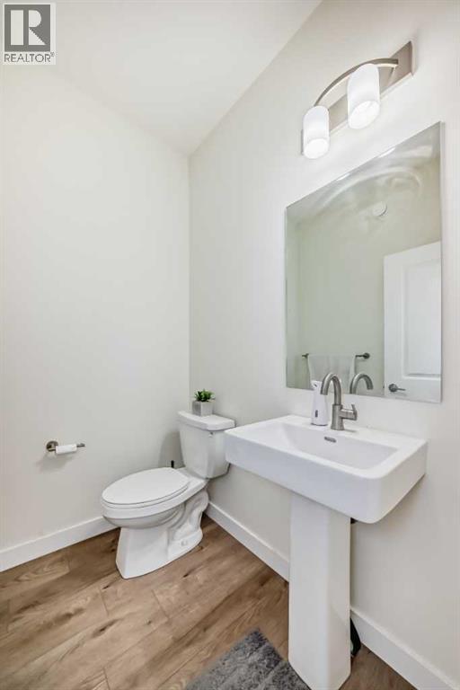 138 Silver Spruce Grove Sw Property Photo 23