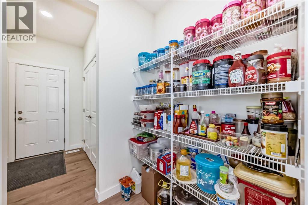 138 Silver Spruce Grove Sw Property Photo 24