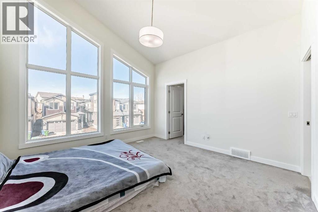 138 Silver Spruce Grove Sw Property Photo 28