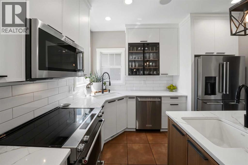 4002 45 Avenue Property Photo 16