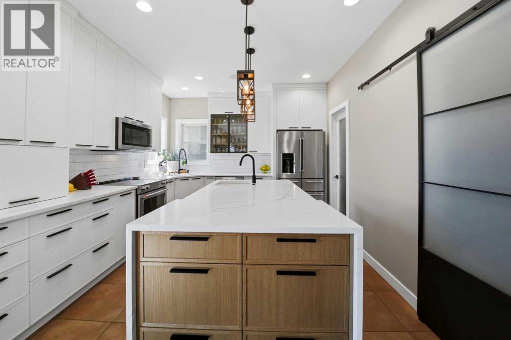 4002 45 Avenue Property Photo 18