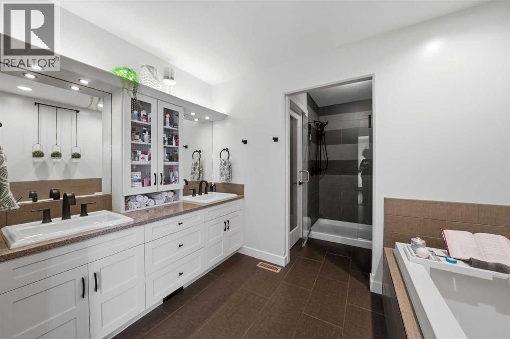 4002 45 Avenue Property Photo 28