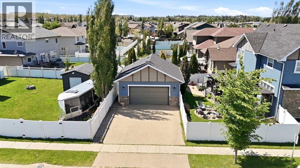 4002 45 Avenue Property Photo 42