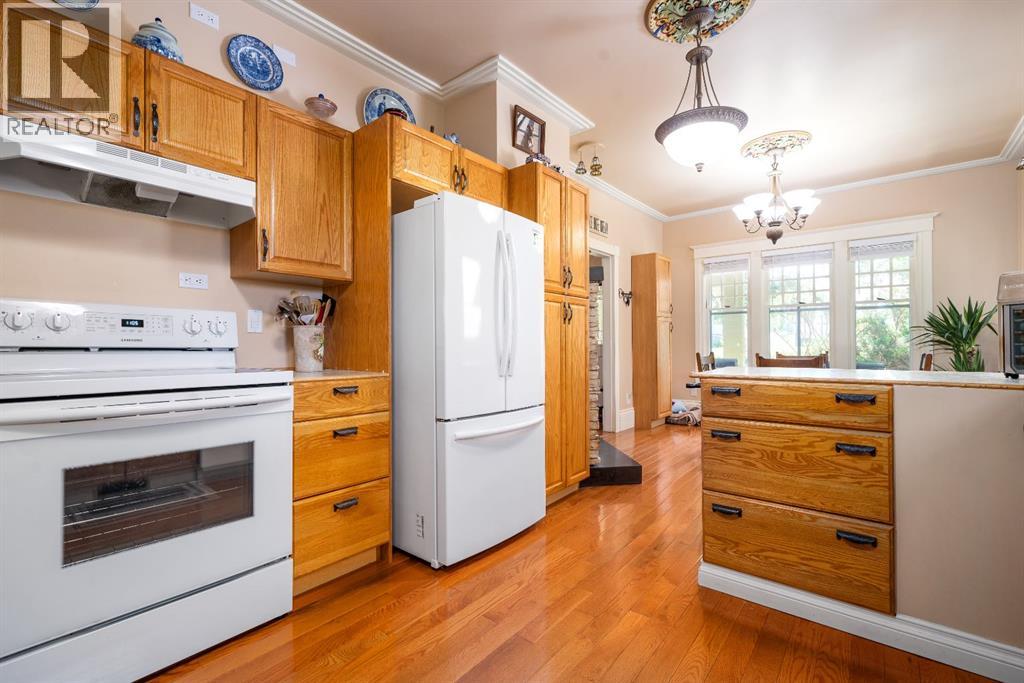 340 5 Street Se Property Photo 20
