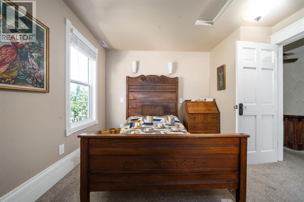 340 5 Street Se Property Photo 27