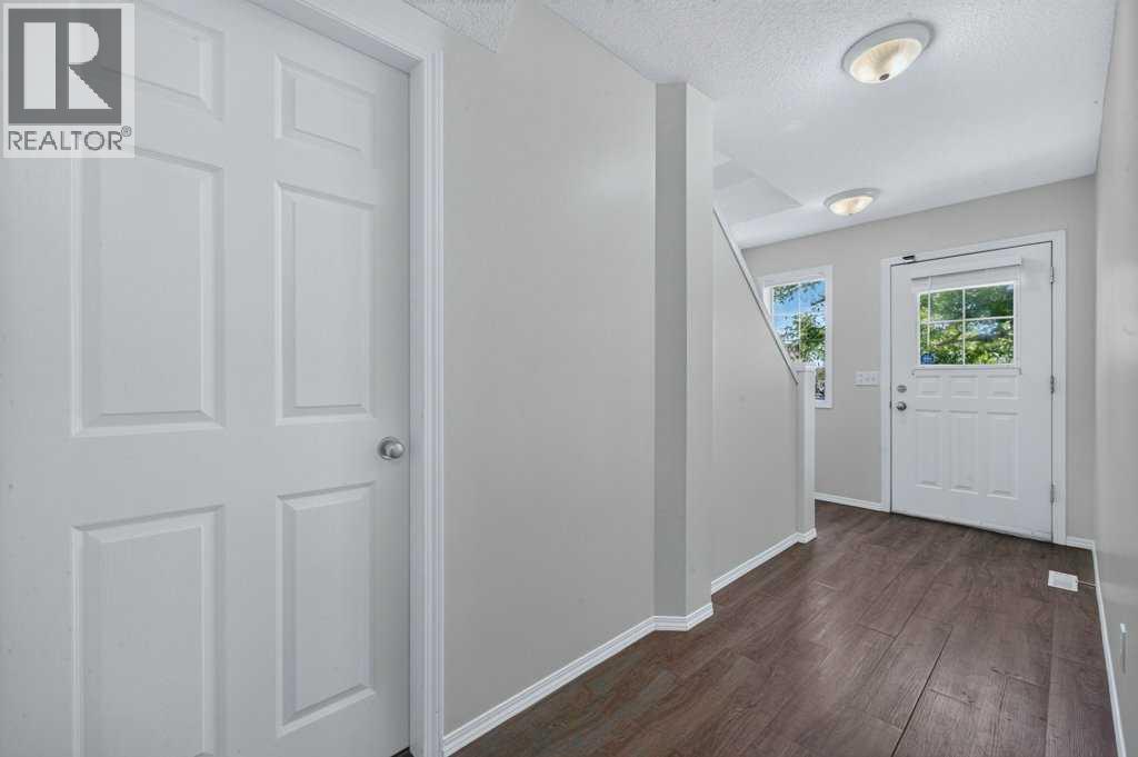 39 Citadel Point Nw Property Photo 3