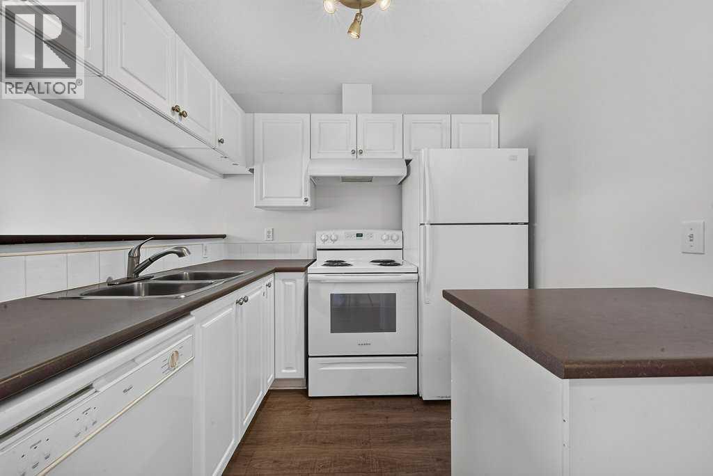 39 Citadel Point Nw Property Photo 8