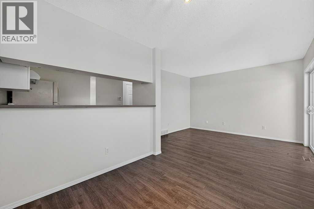 39 Citadel Point Nw Property Photo 22