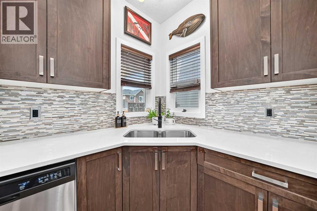 16 Sunrise Crescent Property Photo 6