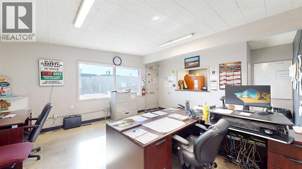 666 15 Street Sw Property Photo 12