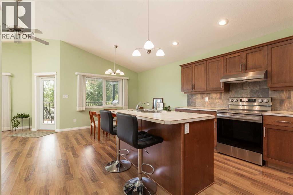 334 Mt Sunburst Way W Property Photo 3