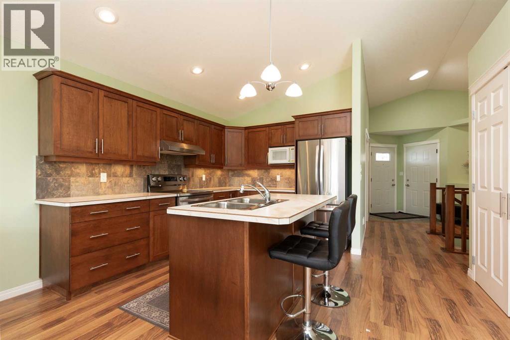 334 Mt Sunburst Way W Property Photo 6