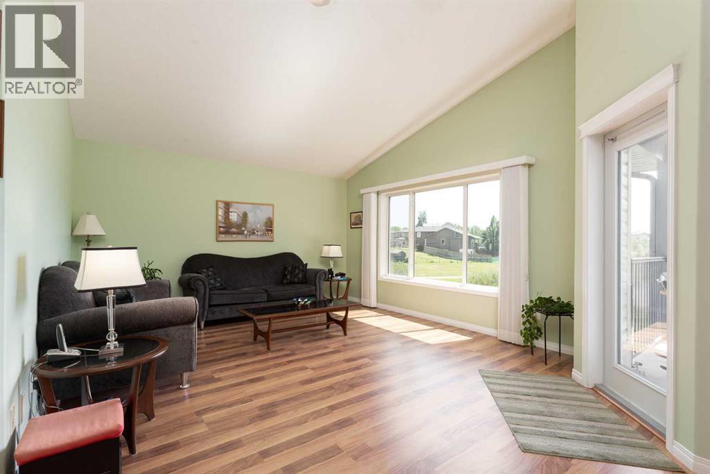 334 Mt Sunburst Way W Property Photo 10