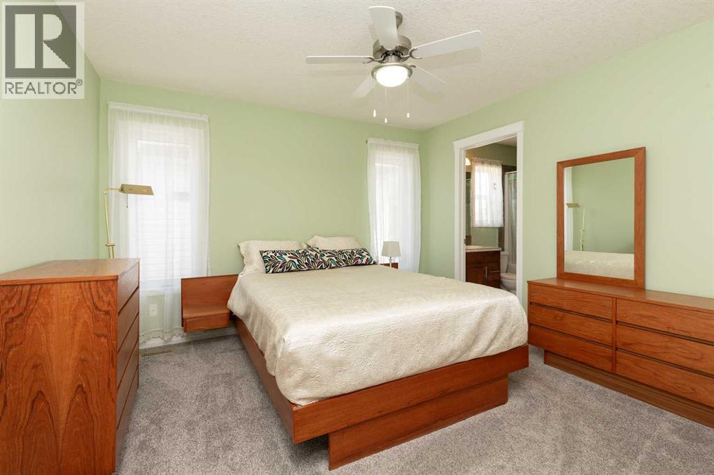 334 Mt Sunburst Way W Property Photo 13