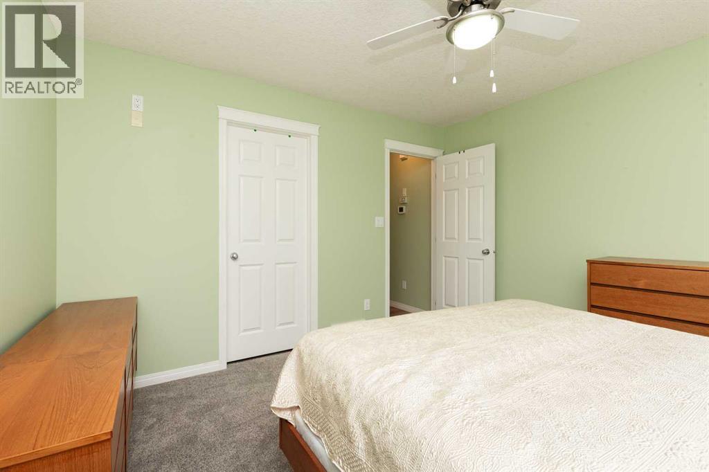 334 Mt Sunburst Way W Property Photo 14