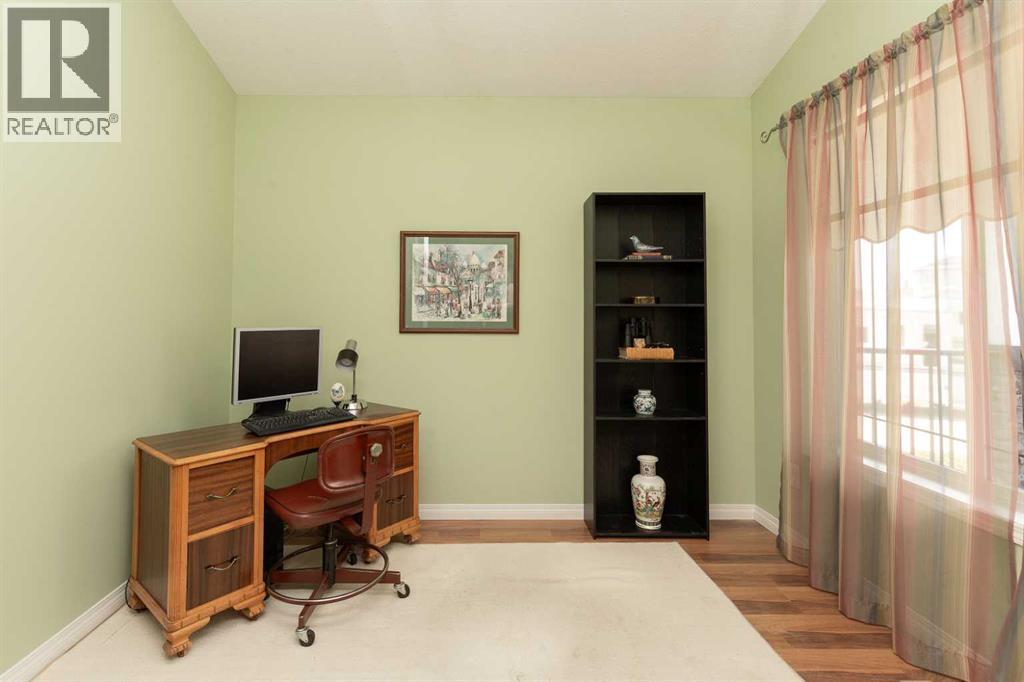 334 Mt Sunburst Way W Property Photo 16