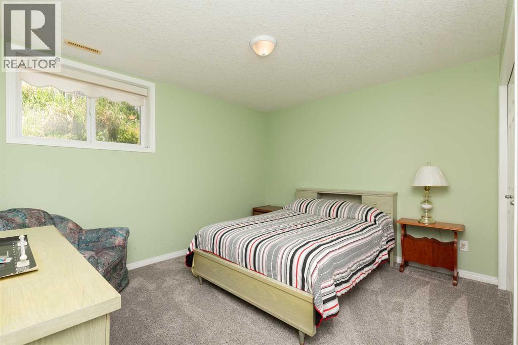 334 Mt Sunburst Way W Property Photo 25