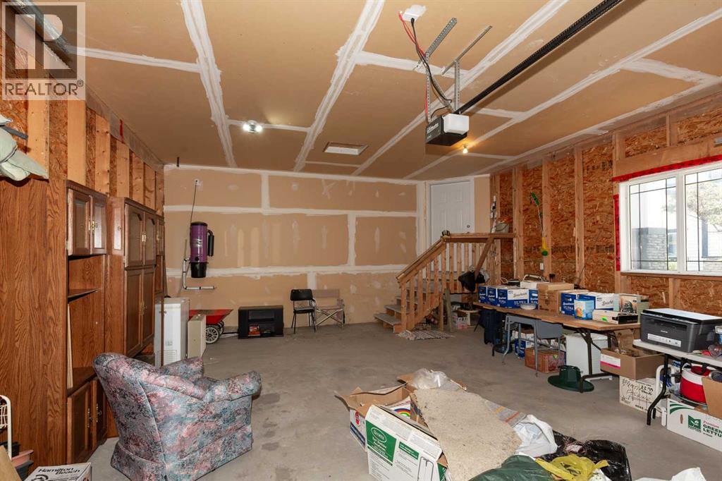 334 Mt Sunburst Way W Property Photo 33