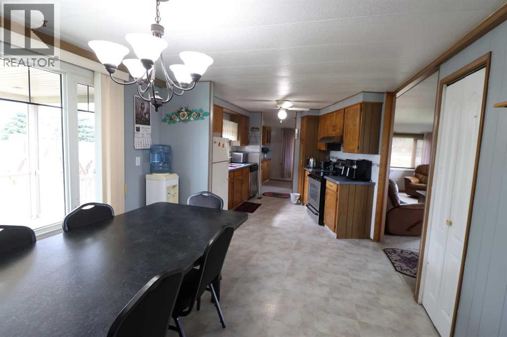 805 2nd St Property Photo 8