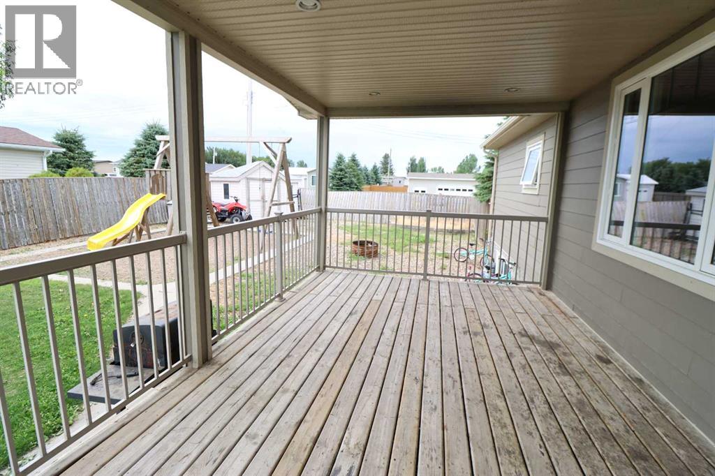 805 2nd St Property Photo 20