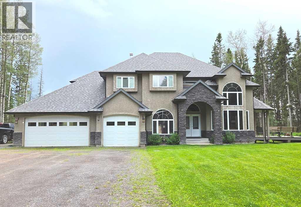541 Clearwater Estates Crescent Property Photo 1