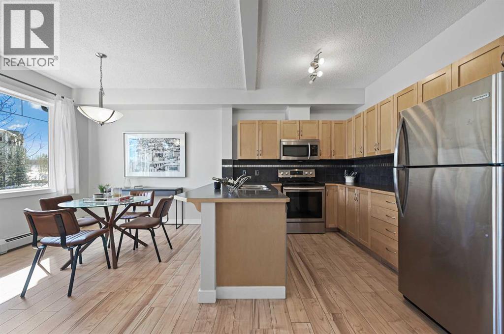 211 Aspen Stone Boulevard Southwest Property Photo 8
