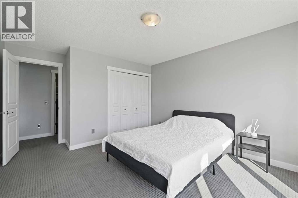 211 Aspen Stone Boulevard Southwest Property Photo 18