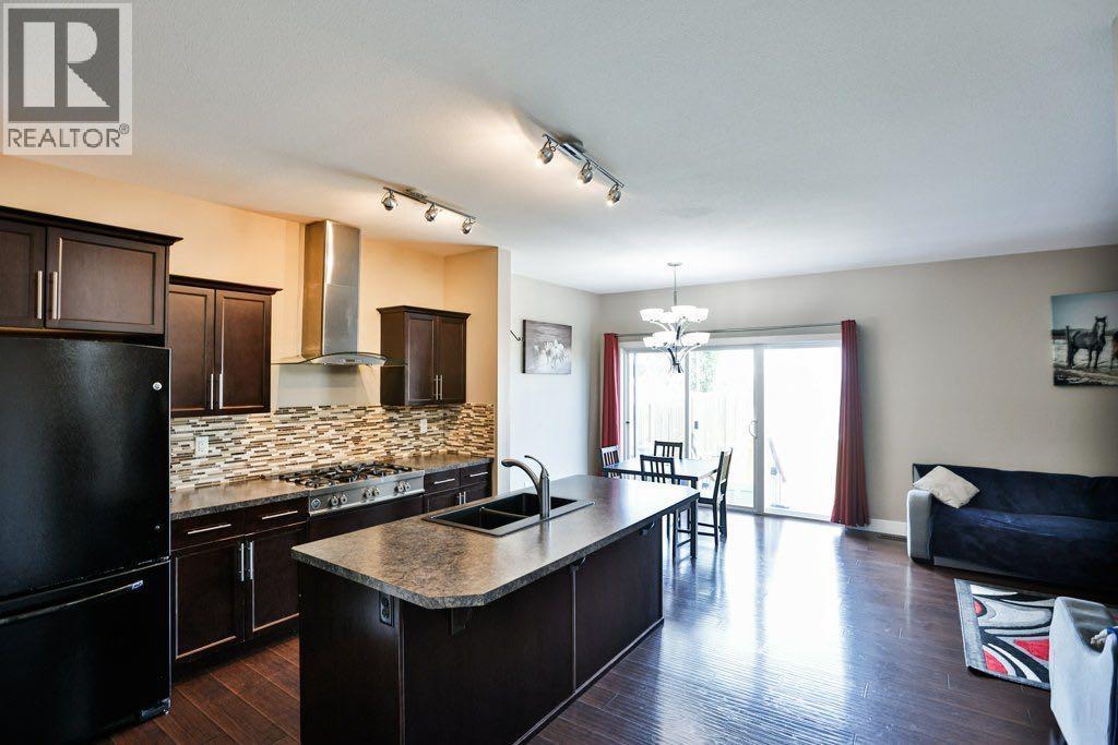 535 Keystone Chase W Property Photo 5