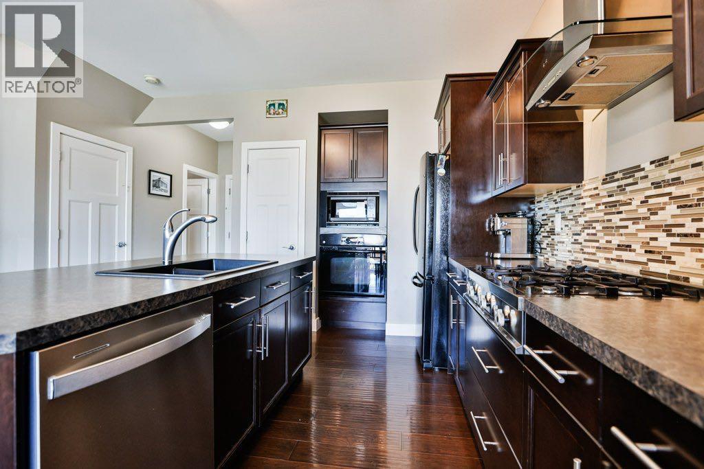 535 Keystone Chase W Property Photo 8