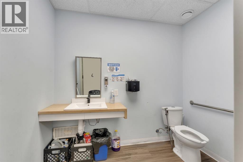 1829 33 Avenue Sw Property Photo 21