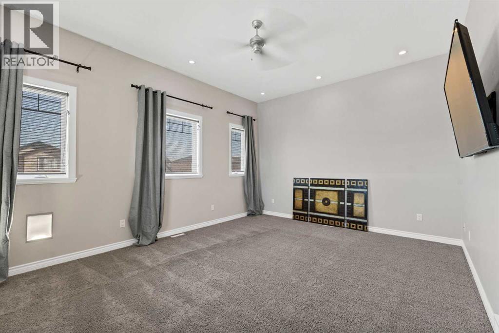 42 Somerset Link Se Property Photo 18