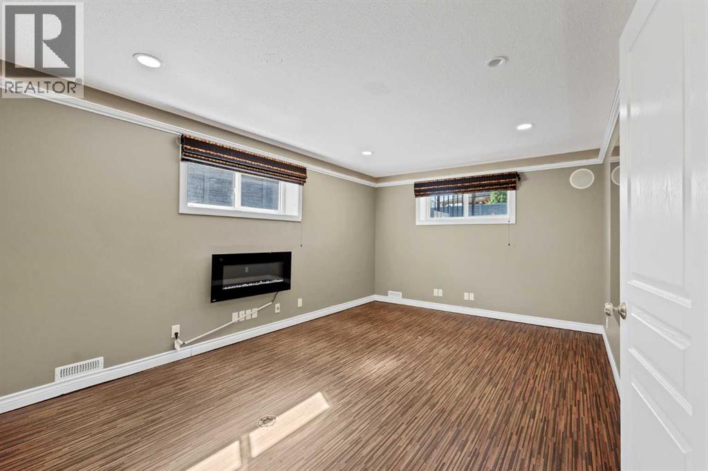 42 Somerset Link Se Property Photo 33