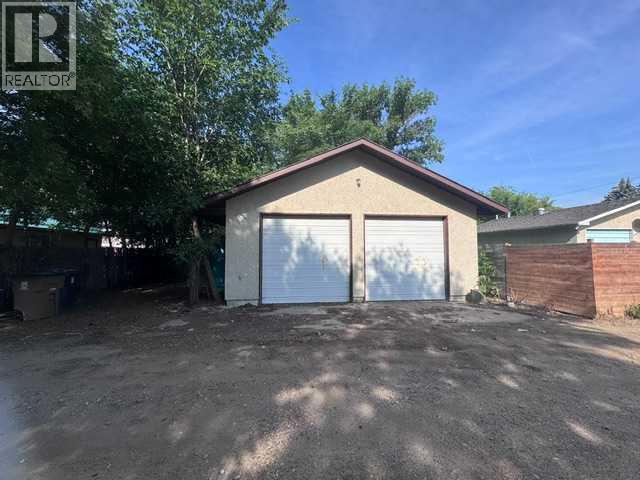 508 Centre Street Property Photo 2