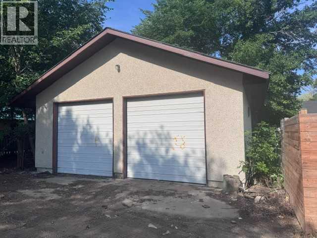 508 Centre Street Property Photo 8