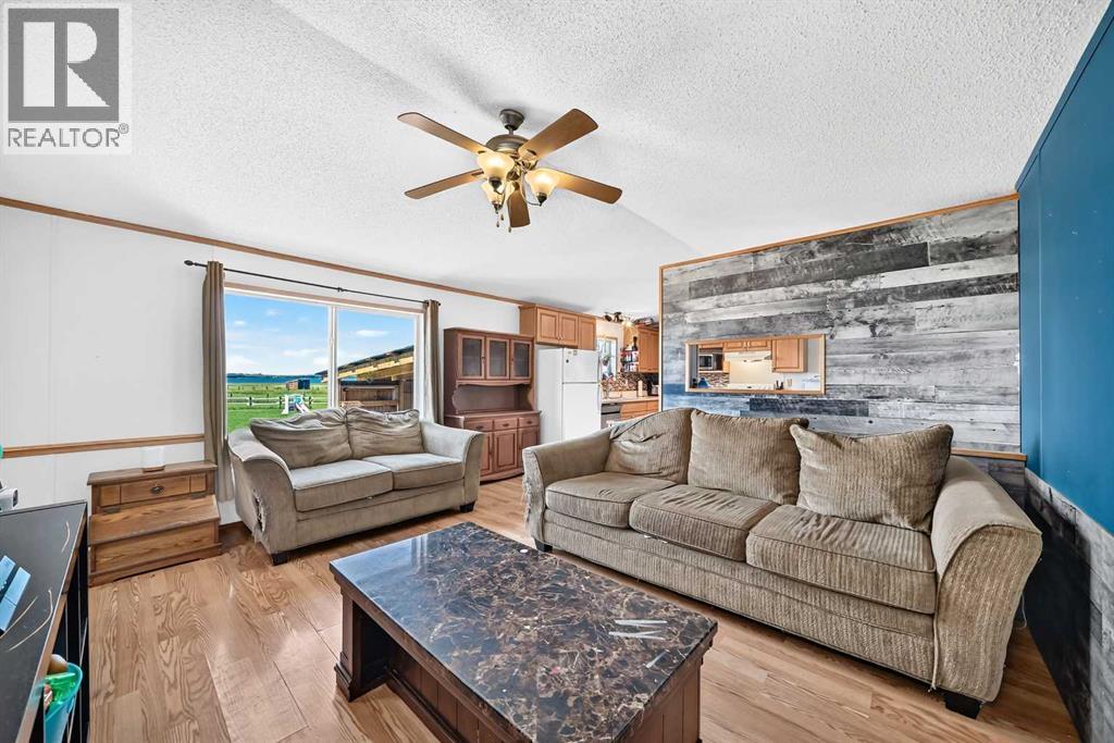 233075 Range Road 245 Property Photo 13