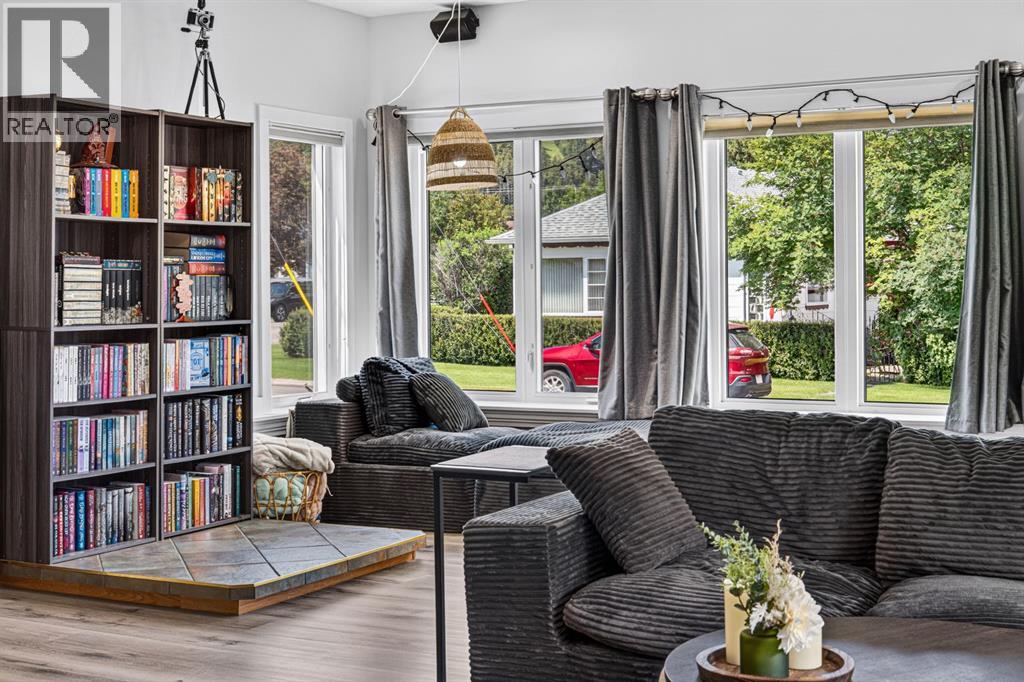 1809 129 Street Property Photo 6