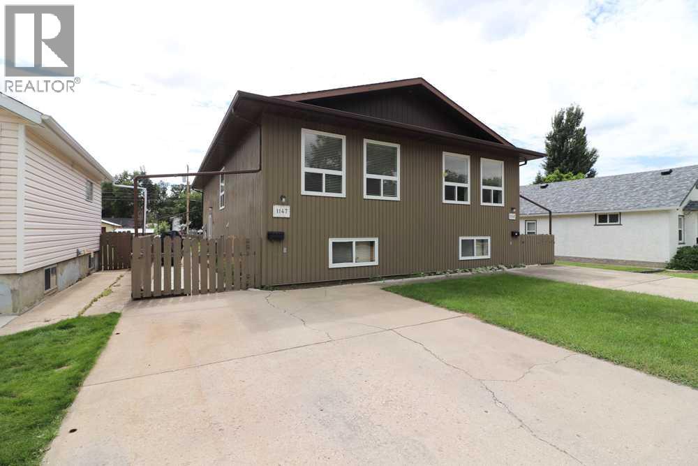 1145 & 1147 Yuill Street Se Property Photo 2
